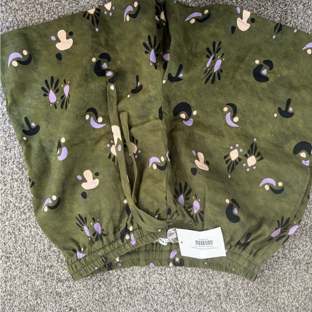 Linen Shorts - Picture 9 of 10